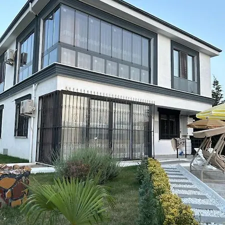 Willa With Swimming Pool Yalova (Yalova)